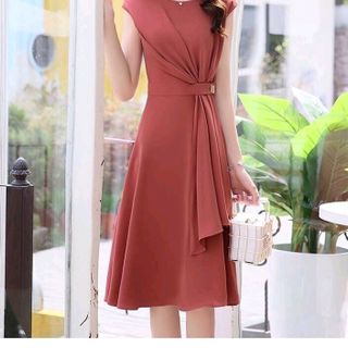 ĐẦM XOÈ VẠT XÉO NẸP EO