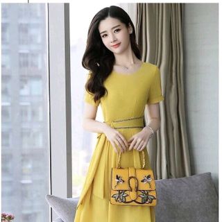 ĐẦM XOÈ PHỐI VIỀN DÂY EO