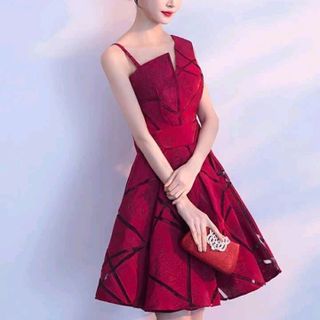 ĐẦM XÒE MỘT VAI CỰC HOT VỀ LẠI SLL