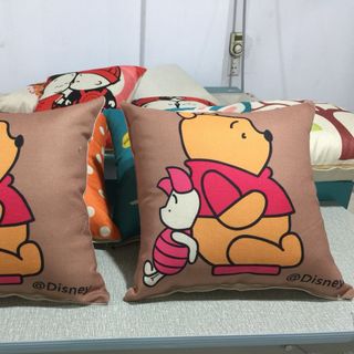 Gối tựa vuông hình gấu 04