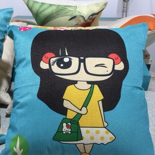 Gối tưa vuông hình cô gái 11