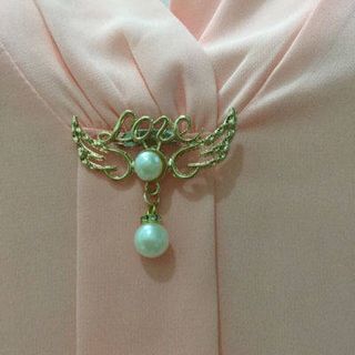 Áo gắn chữ LOVE