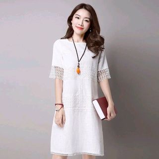 ĐẦM PHỐI REN CỔ THUYỀN
