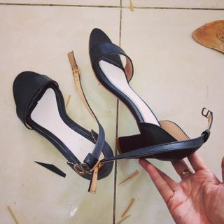 Sandal gót vuông 5p