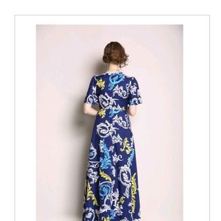 ĐẦM XÒE CỔ V ĐÍNH HẠT CON BƯỚM