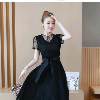 ĐẦM REN XÒE TAY CON