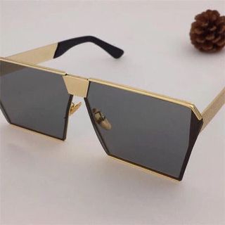 mắt kính vuông thời trang