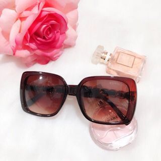 mắt kính bím lớn sanh chảnh