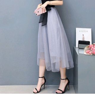 ĐẦM RỚT VAI TÙNG LƯÓI