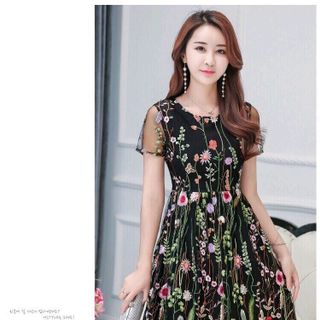 ĐẦM XOÈ THÊU HOẠ TIẾT
