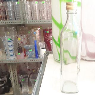 Chai thủy tinh vuông 500ml nắp thiếc
