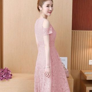 ĐẦM REN XÒE TAY CUTOUT
