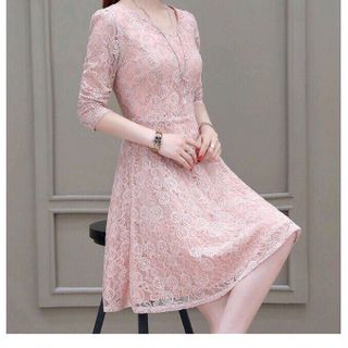 ĐẦM XOÈ REN CỔ V