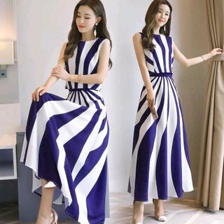SET ÁO CROPTOP CHÂN VÁY HOẠ TIẾT XOẮN