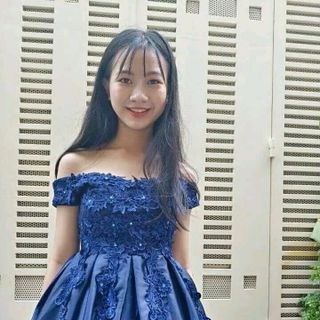 HÌNH THẬT MAXI TRỄ VAI HOA RƠI