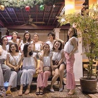SET ÁO TRỄ VAI QUẦN NGỐ QC