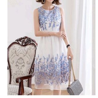 ĐẦM REN DỰ TIỆC HOA XANH