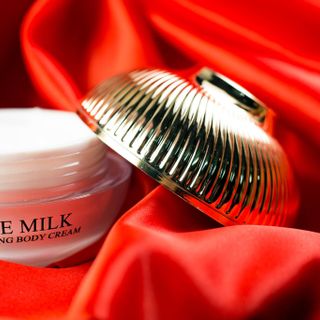 Kem dưỡng thể Sữa Gạo Princess White Hộp 200g
