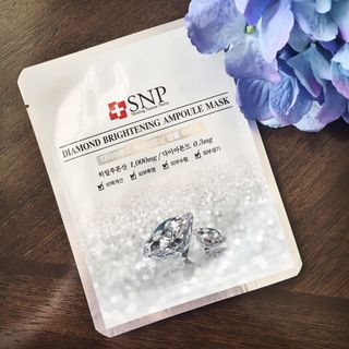 Mặt nạ dưỡng chất kim cương SNP