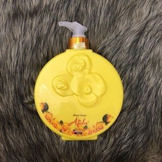 sữa tắm Ajola