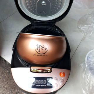 Nồi cơm điện tử niêu Supor
