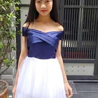 HÌNH THẬT ĐẦM CHÉO NGỰC TẦNG