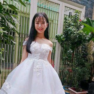 HÌNH THẬT ĐẦM XÒE PHỒNG TRỄ VAI QC