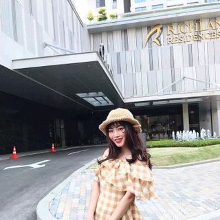 ĐẦM XÒE TRỄ VAI CARO QC