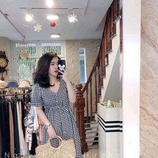 ĐẦM CỔ V GÀI NÚT QC