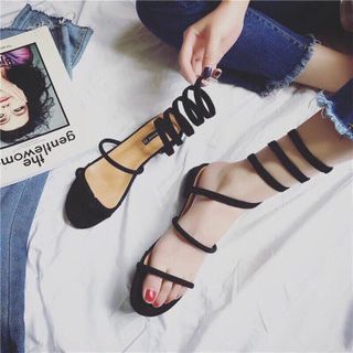 giày quai xoắn siêu cute