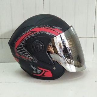 Mũ bảo hiểm 3/4 có kính moto