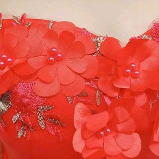 HÌNH THẬT MAXI TRỄ VAI HOA 3D