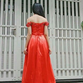 HÌNH THẬT MAXI TRỄ VAI HOA 3D