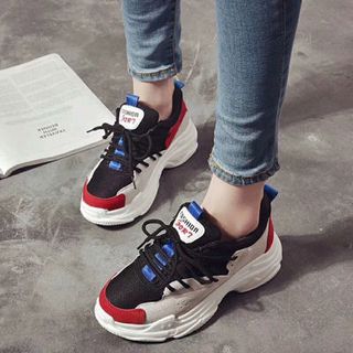 Giày thể thao nữ