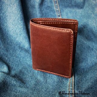Ví da nam handmade đứng khung hình JiVi