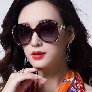 mắt kinh nữ