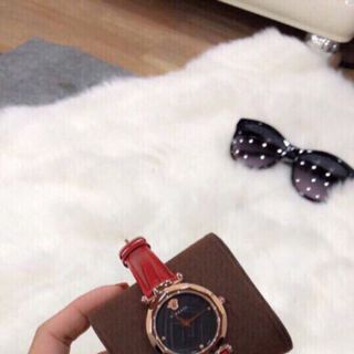 đồng hồ nữ 33