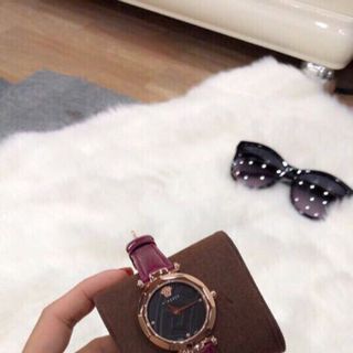 đồng hồ nữ 33