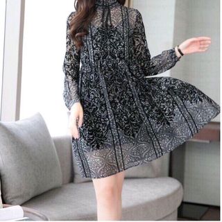 ĐẦM VOAN SUÔNG CỔ NƠ