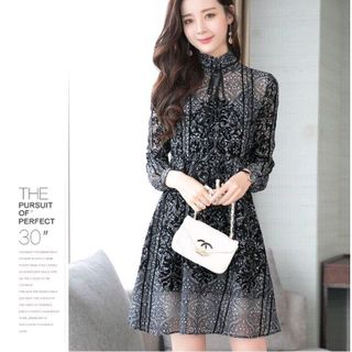 ĐẦM VOAN SUÔNG CỔ NƠ