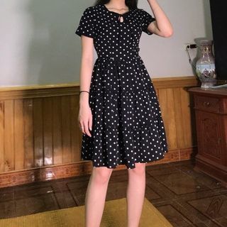 Váy xòe vintage chấm bi