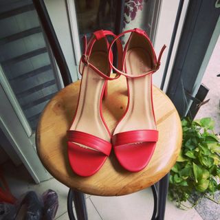 Sandal gót trụ 9p đỏ