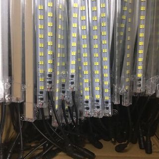 Led thanh nhôm 1 mét chạy điện 220v