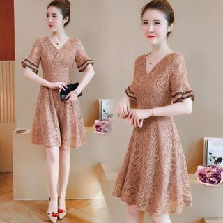 ĐẦM REN VIỀN TAY