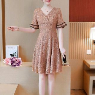 ĐẦM REN VIỀN TAY