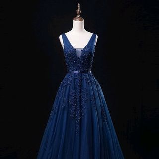 MAXI CỔ TIM HOA RƠI