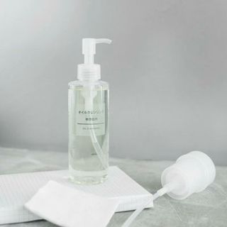Dầu tẩy trang muji