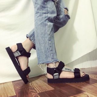 giày sandal siêu xinh
