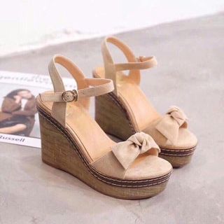 giày sandal đế xuồng