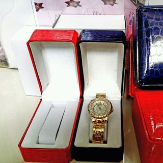 hộp đồng hồ da vân rắn 2 màu đỏ và xanh